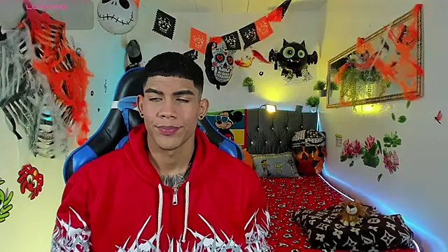 Damian latinxxx online show from 10/22/25, 03:07