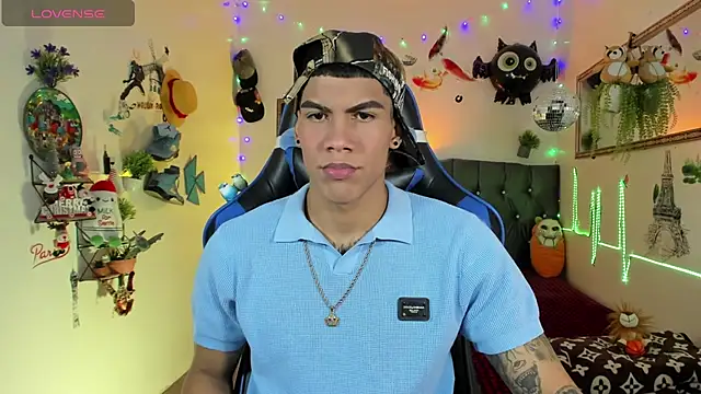 Damian latinxxx online show from 11/19/25, 03:06