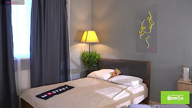 Snapshot of Bellacle chatting on 01/09/25, 10:52 Bellacle online show from 01/09/25, 10:52