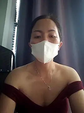 Baby-sexytits18 online show from 11/09/25, 11:58