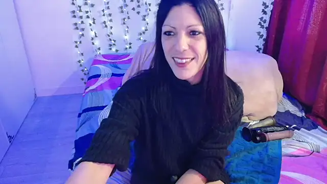 Snapshot of Cataleyaloca chatting on 10/24/25, 03:08 Cataleyaloca online show from 10/24/25, 03:08