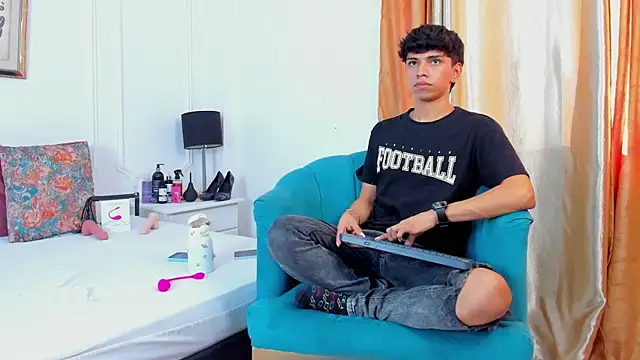 Snapshot of Santy_carrington chatting on 01/13/25, 09:52 Santy carrington online show from 01/13/25, 09:52