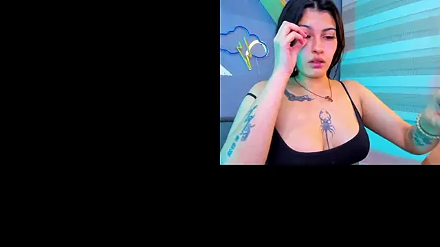 Snapshot of sairawit chatting on 02/25/25, 11:55 sairawit online show from 02/25/25, 11:55