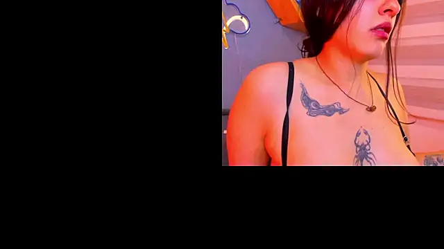 Snapshot of sairawit chatting on 02/26/25, 02:59 sairawit online show from 02/26/25, 02:59