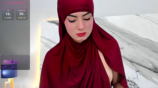 Snapshot of fatimarab chatting on 12/06/24, 10:52 fatimarab online show from 12/06/24, 10:52