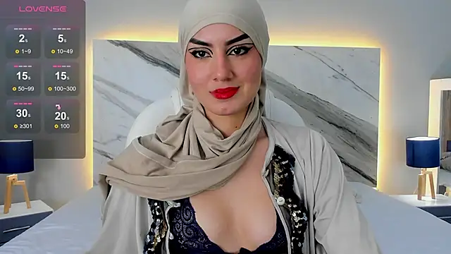 Snapshot of fatimarab chatting on 02/17/25, 10:47 fatimarab online show from 02/17/25, 10:47