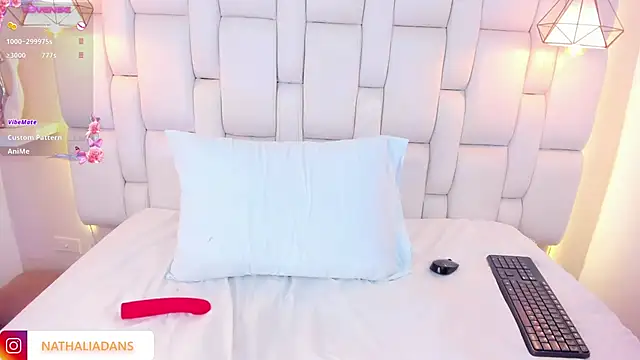 NathaliAdans online show from 03/08/25, 10:13