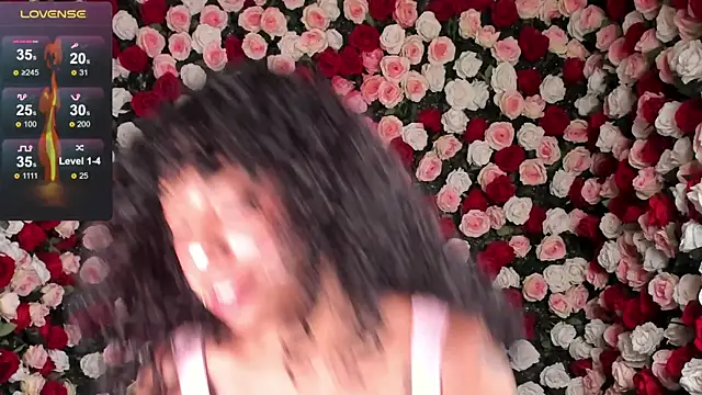 Ariella Ruiz online show from 01/07/25, 06:35