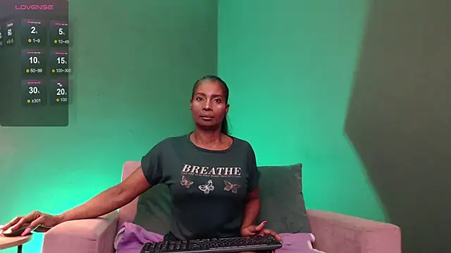 Snapshot of amara_bss_ chatting on 01/07/25, 12:31 amara bss online show from 01/07/25, 12:31