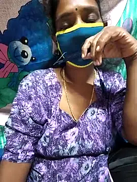 Snapshot of Tamil--Rani chatting on 03/15/25, 03:06 Tamil--Rani online show from 03/15/25, 03:06