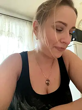 Snapshot of OlgaBuzzz chatting on 12/04/24, 04:54 OlgaBuzzz online show from 12/04/24, 04:54