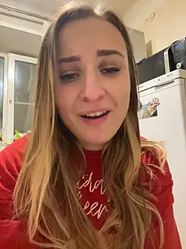 Snapshot of OlgaBuzzz chatting on 12/30/24, 01:03 OlgaBuzzz online show from 12/30/24, 01:03