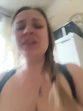 Snapshot of OlgaBuzzz chatting on 03/07/25, 11:18 OlgaBuzzz online show from 03/07/25, 11:18