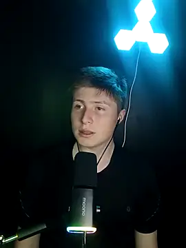 ZacksTwo online show from 10/02/25, 03:35
