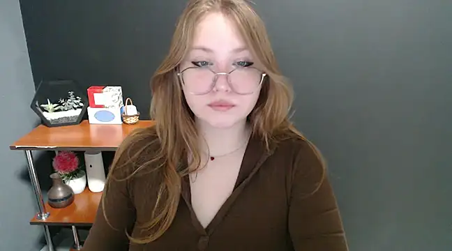 Snapshot of lady_minx chatting on 12/26/24, 07:24 lady minx online show from 12/26/24, 07:24