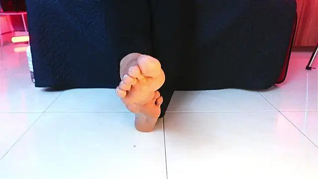 selena rogue online show from 02/02/25, 09:45