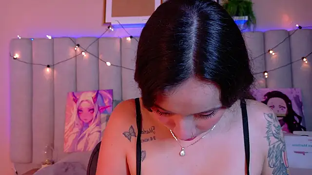 Snapshot of AmbarHills_1 chatting on 11/10/25, 11:42 AmbarHills 1 online show from 11/10/25, 11:42