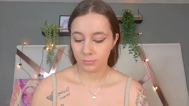 Snapshot of AmbarHills_1 chatting on 11/15/25, 11:29 AmbarHills 1 online show from 11/15/25, 11:29