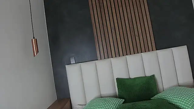 Snapshot of AmbarHills_1 chatting on 11/20/25, 11:32 AmbarHills 1 online show from 11/20/25, 11:32