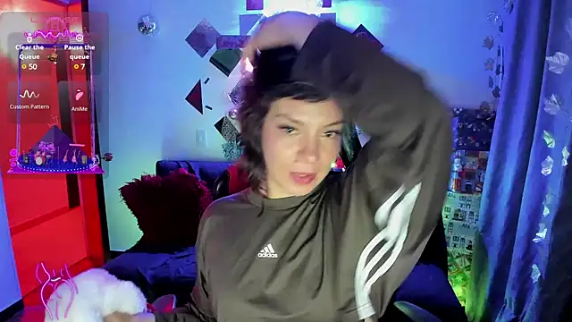 cocochanell6666 online show from 12/25/24, 07:14