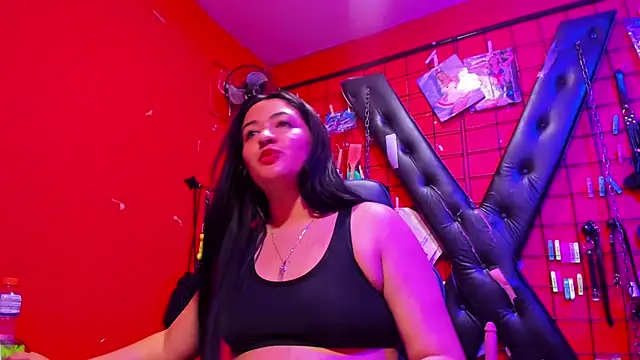 Madame pain  online show from 12/16/24, 12:48