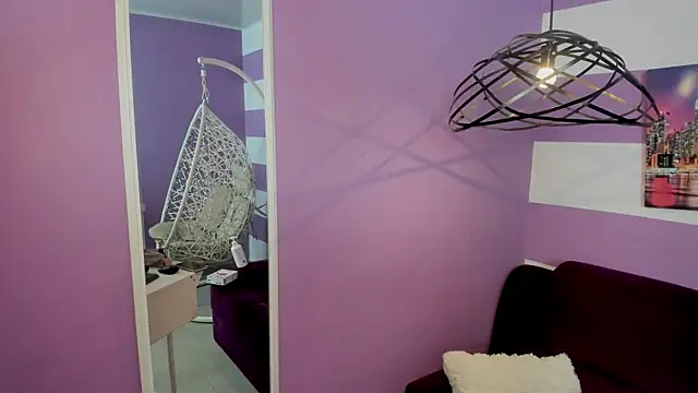 Snapshot of lovely__martina chatting on 12/11/24, 01:37 lovely martina online show from 12/11/24, 01:37
