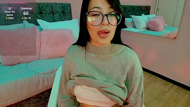 Snapshot of lovely__martina chatting on 03/12/25, 04:56 lovely martina online show from 03/12/25, 04:56