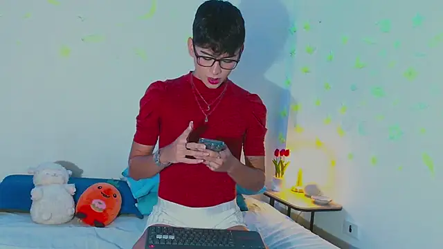 arnold laurent  online show from 03/18/25, 07:42