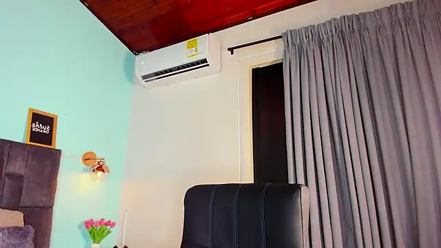 Snapshot of AbbyWathson chatting on 02/18/25, 07:30 AbbyWathson online show from 02/18/25, 07:30