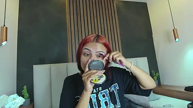 Snapshot of AbbyWathson chatting on 02/19/25, 07:38 AbbyWathson online show from 02/19/25, 07:38