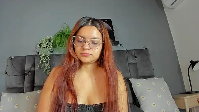 Snapshot of AbbyWathson chatting on 09/29/25, 07:40 AbbyWathson online show from 09/29/25, 07:40