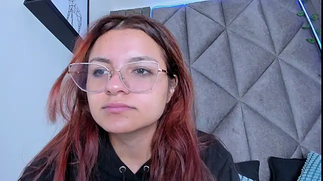 Snapshot of AbbyWathson chatting on 10/31/25, 05:58 AbbyWathson online show from 10/31/25, 05:58