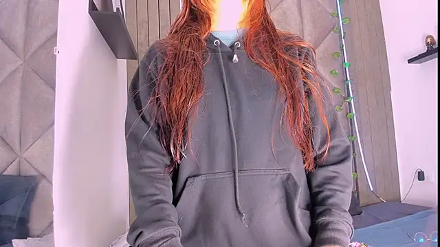 Snapshot of AbbyWathson chatting on 11/03/25, 07:37 AbbyWathson online show from 11/03/25, 07:37