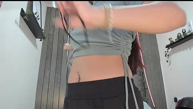 Snapshot of AbbyWathson chatting on 11/10/25, 07:35 AbbyWathson online show from 11/10/25, 07:35