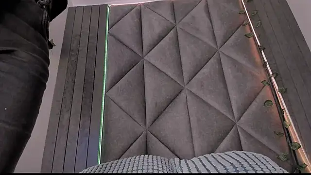 Snapshot of AbbyWathson chatting on 11/20/25, 07:57 AbbyWathson online show from 11/20/25, 07:57