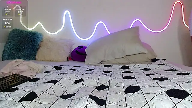 bobsexy08 online show from 10/24/25, 12:01