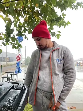 Snapshot of baramadalin chatting on 11/02/25, 05:43 baramadalin online show from 11/02/25, 05:43