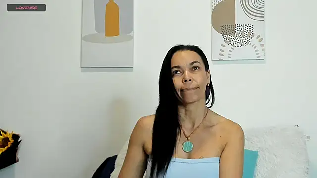 Snapshot of Evawalker_ chatting on 03/07/25, 04:46 Evawalker online show from 03/07/25, 04:46