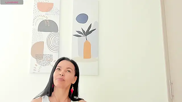 Evawalker  online show from 11/12/25, 03:45