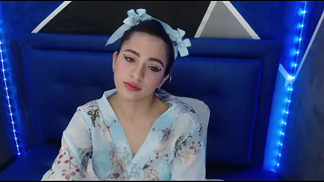 cherry modelx  online show from 10/14/25, 08:42