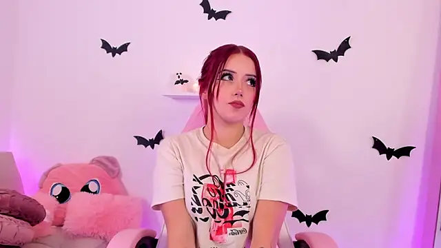 misspaulinaa online show from 10/20/25, 12:22