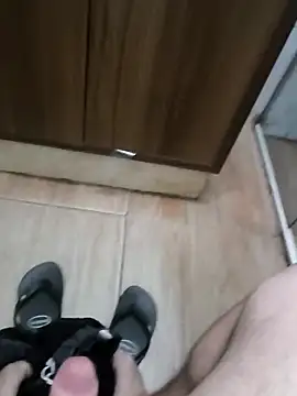 Snapshot of novinho_rosado chatting on 10/22/25, 11:43 novinho rosado online show from 10/22/25, 11:43