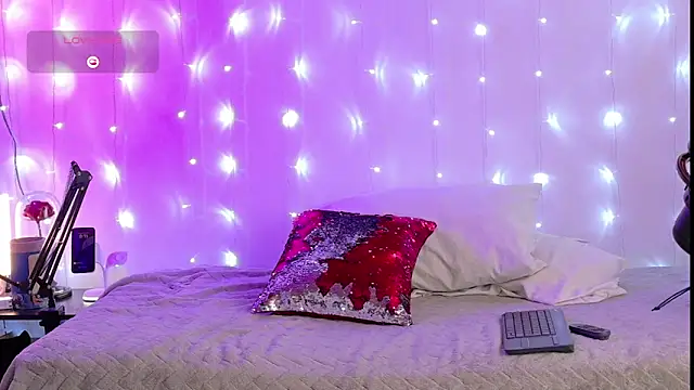 Snapshot of aryalovejoy chatting on 02/02/25, 01:12 aryalovejoy online show from 02/02/25, 01:12