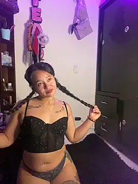 iam valery online show from 10/30/25, 07:36