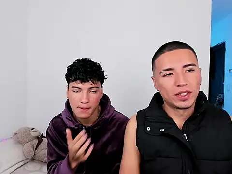 sweet boys xx online show from 11/09/25, 12:36