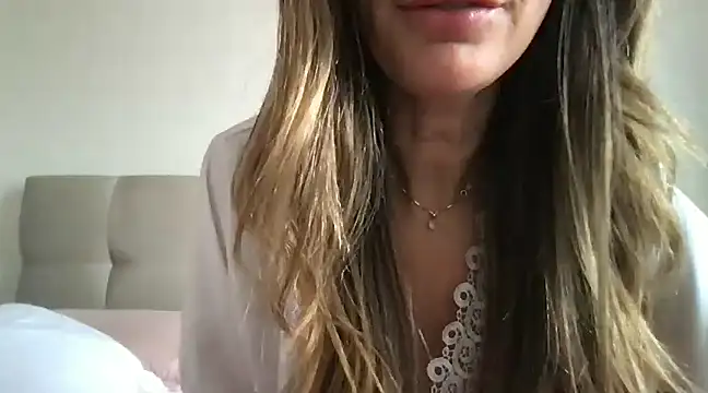 paolajonez online show from 01/07/25, 07:28