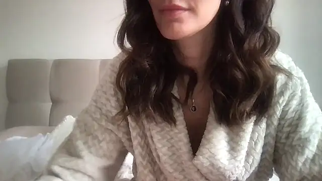 paolajonez online show from 09/24/25, 05:16