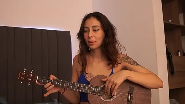 Snapshot of juanasnz99 chatting on 02/03/25, 06:45 juanasnz99 online show from 02/03/25, 06:45