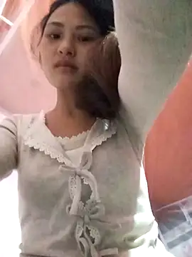 trieungoclnt online show from 11/16/25, 04:56