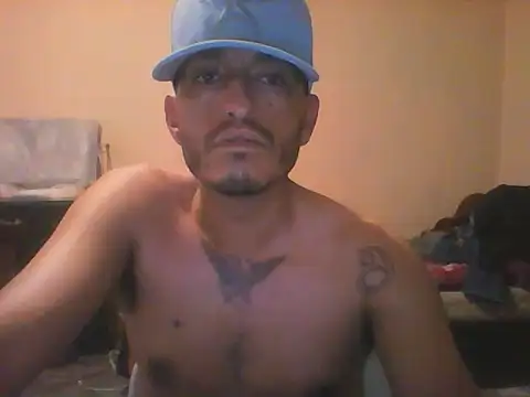 Snapshot of sucxio chatting on 10/23/25, 11:35 sucxio online show from 10/23/25, 11:35